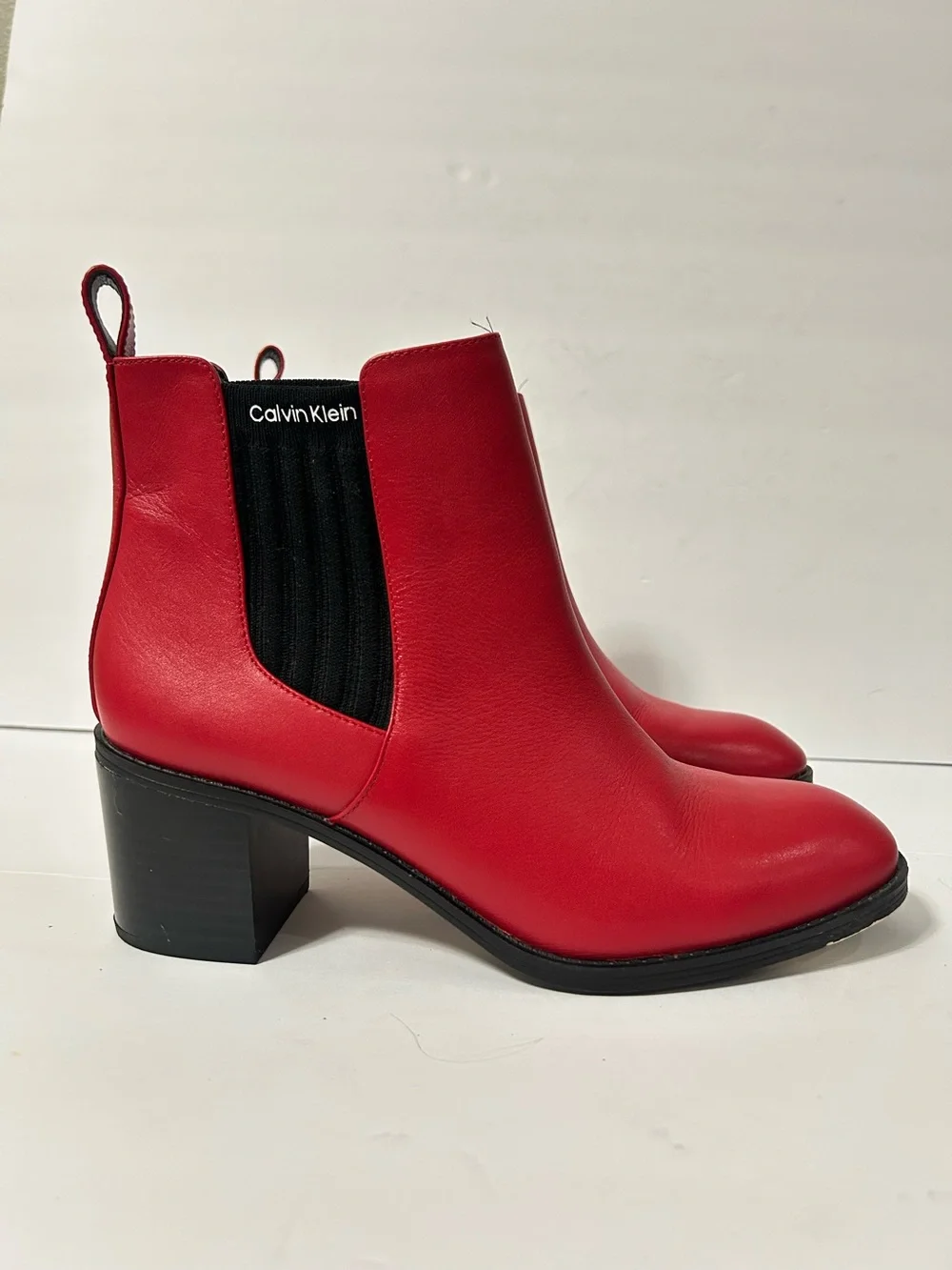 CALVIN KLEIN  SZ 10 Woman RED LEATHER Perron CHELSEA BOOTS